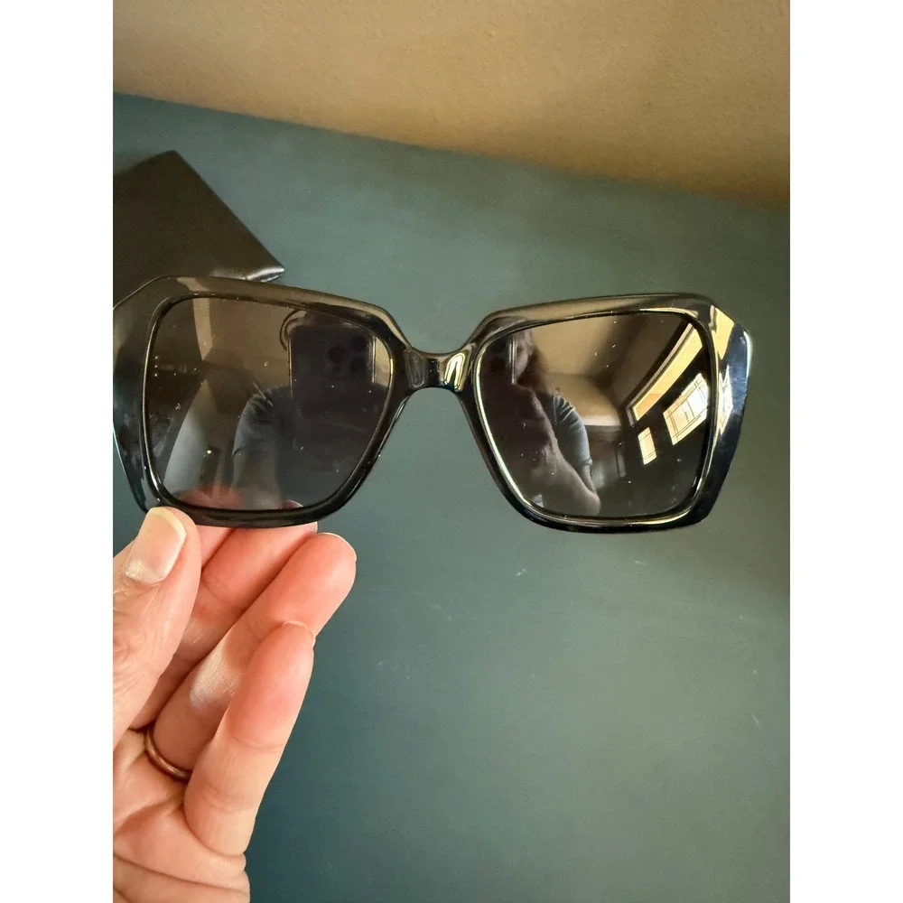 Karl Lagerfeld Womens Oversized Square Sunglasses Black Gold‎ KL6140S 001 53mm